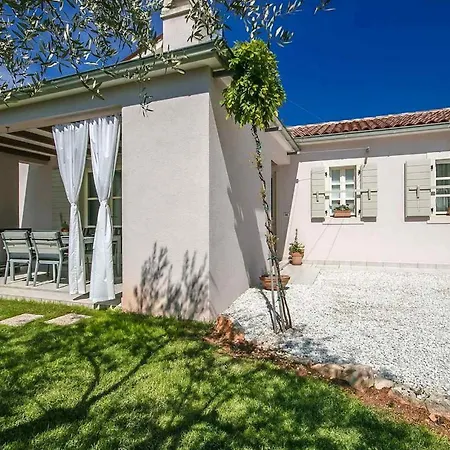 Holiday home Gf25